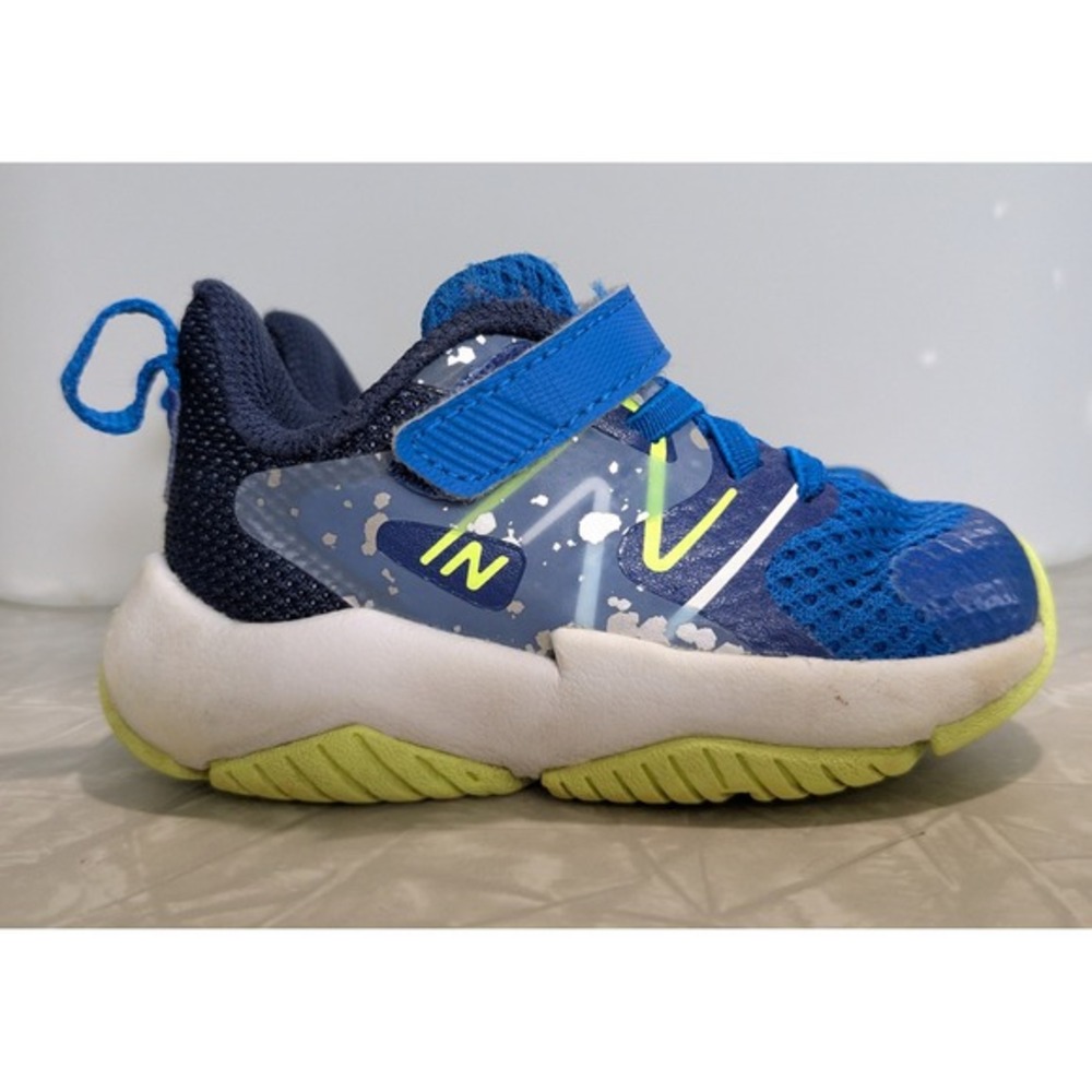 New Balance Toddler Size 5 Boys Blue‎ Sneakers
